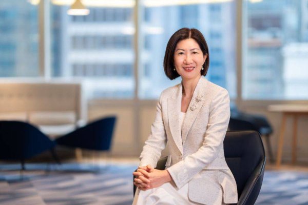 中国十大杠杆配资公司 对话港交所CEO陈翊庭：中概股回港“手牵手”解决，香港“肯定吃得下”丨湾区金融大咖说